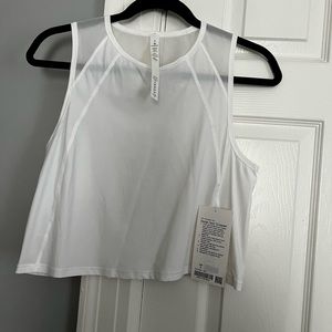 NWT Cropped Sculpt Tank. Size 6
